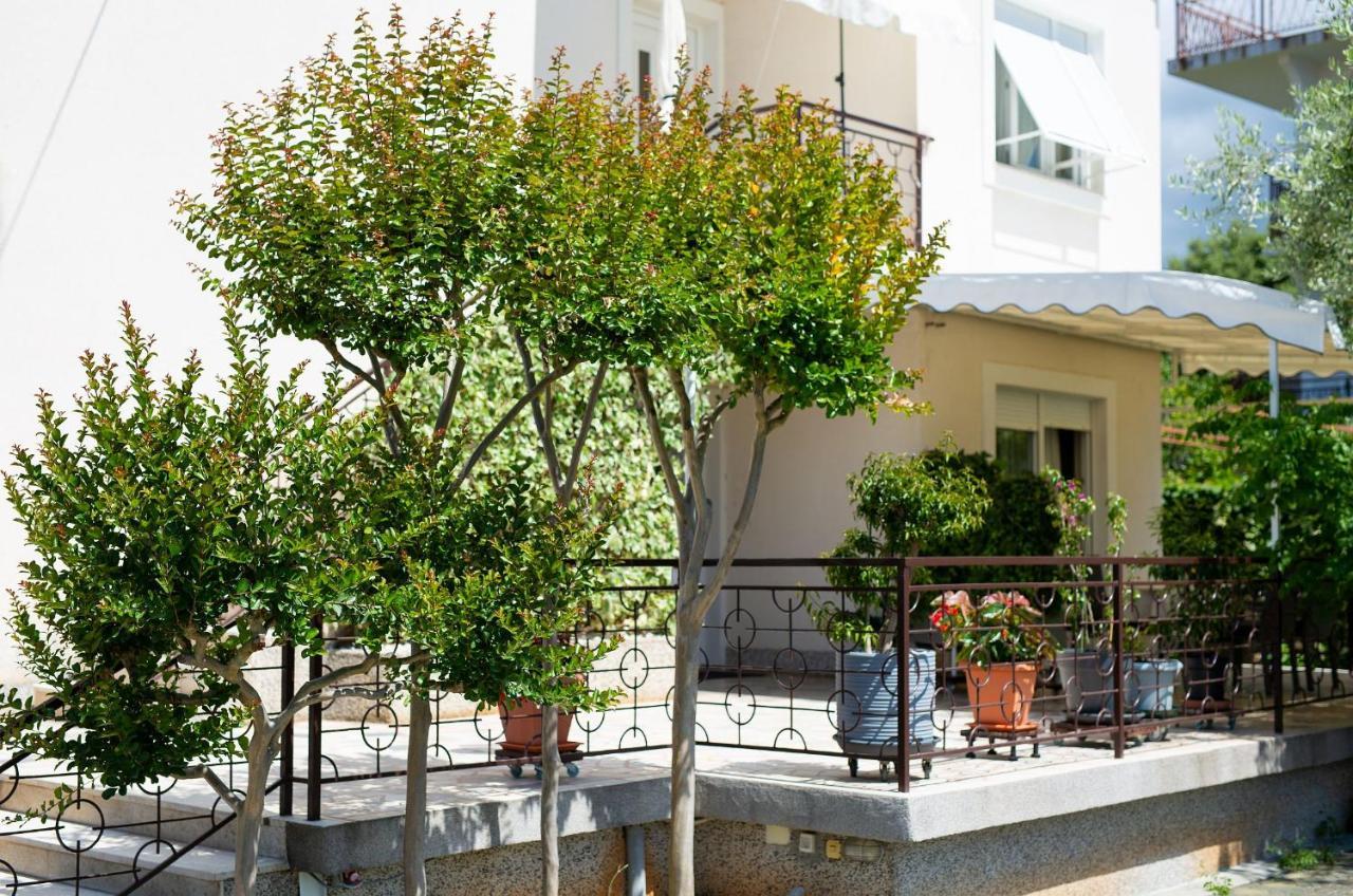 Apartments Jele Malinska Exterior photo